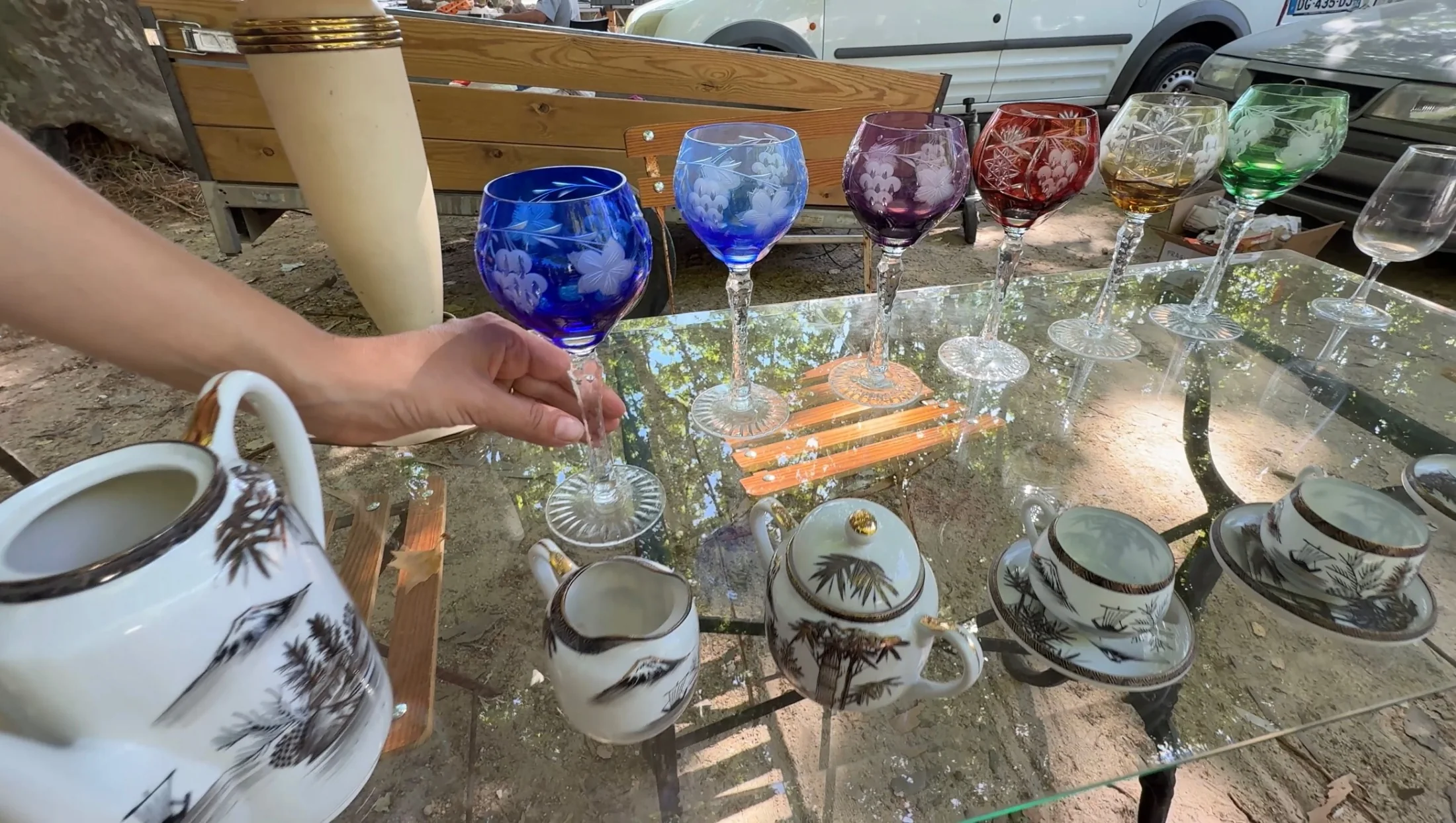 Vintage & Antique Hunters